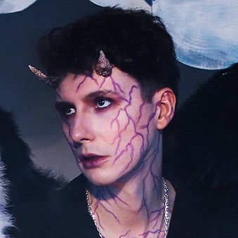 phanlorswift's profile picture. phandom veteran 😈 titcago 🖤 multifandom ⛓️ priv: @miceandshrews_