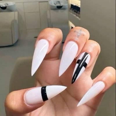 meikomimi's profile picture. rebranding