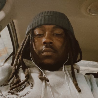 _1Takeoffshawn's profile picture. it’s 4th & 1 | #LLAMT💜