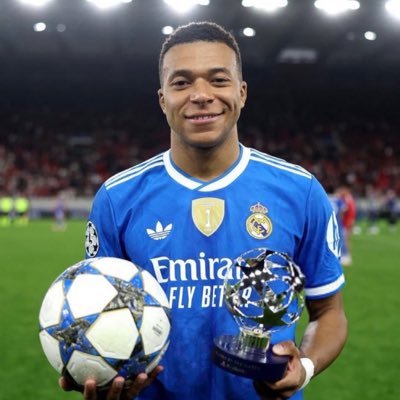 shekwodiza450's profile picture. 