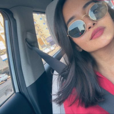 meemzkh's profile picture. Goal Digger 🚬 Instagram: maryam_waheed 🇵🇰/🇱🇰 ♉️
