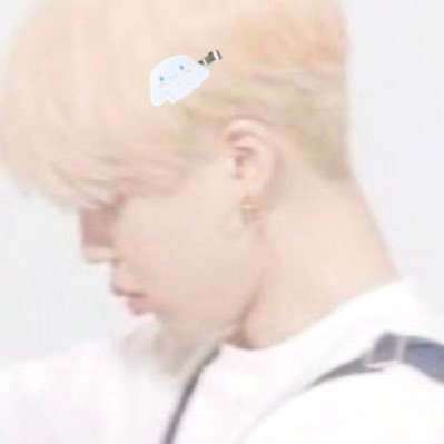 jiminmoroll's profile picture. baking heart-shaped cookies for jimin & ariana ꒰ ˃ ᵕ ˂ ꒱