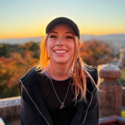 BrittyKittielol's profile picture. Personal Trainer | Holistic Health Coach | hc WoW gamer | Shaco main  | I love raccoons 🦝