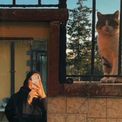 dunyadanharic's profile picture. İstanbul Üniversitesi 📍Arap Dili ve Edebiyatı