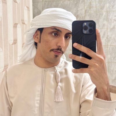 s_7ll7ll's profile picture. ممكن اوافقك الراي بس عشان تسكت.