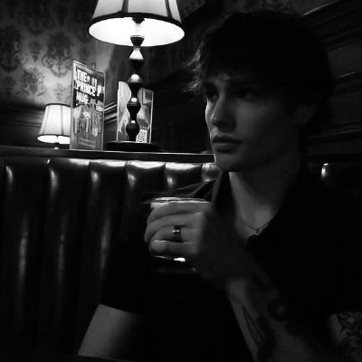 Aztromick's profile picture. 21’ @RocketLeague athlete - assessoria.aztromick@gmail.com - @MIBR @Jesus