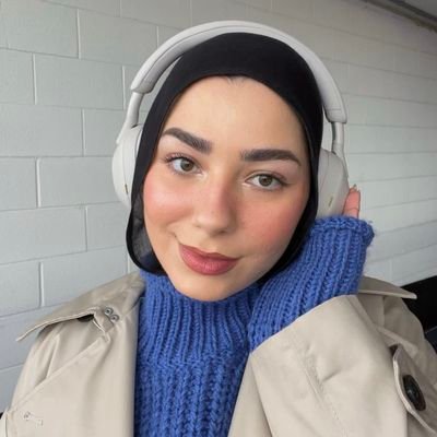 prettyAla_ha's profile picture. Let love lead