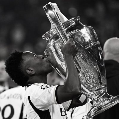 Rhjyg_'s profile picture. protestancki kościół Viniciusa i Szobo ✝️ @Realmadrid | @LFC | @OL