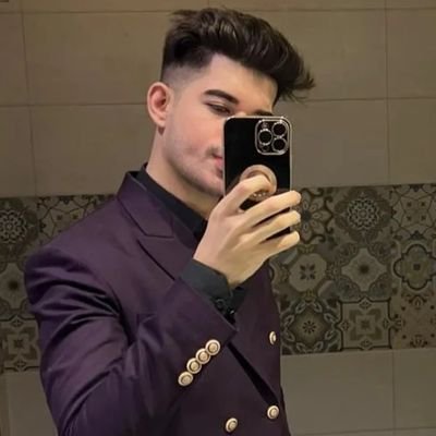 teshkerensaad's profile picture. I like dollars💵I like diamonds💎