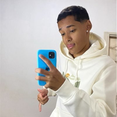 Vinicios578186's profile picture. 