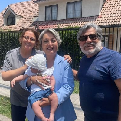 TomaLaVia's profile picture. 