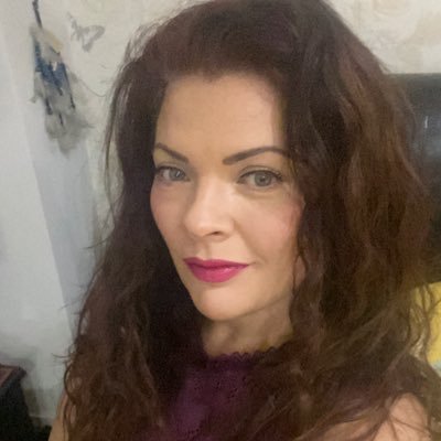 bex2482's profile picture. VTID- bit of a smart arse. Bossing this adulting shit. Love Rik.Can’t cook fried eggs. Doesn’t own a hairbrush 💋