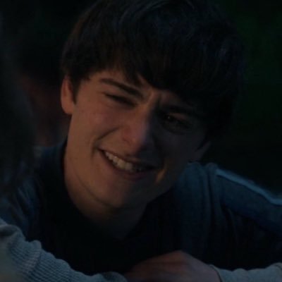 vbylers's profile picture. || ultimate fangirl || 🇺🇦 || I don’t care if Will Byers murdered his entire family he is like a son to me.