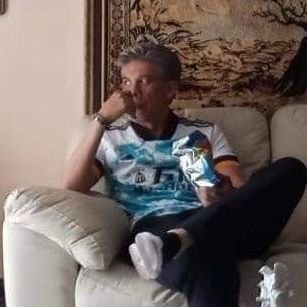 ViktorRBOficial's profile picture. Periodista, Escritor, Editor de Contenidos.
Autor de Amor Muerto, 1er lugar en poesía latinoamericana en Rep, Dominicana.
Vida en Argentina, Panamá, Cuba y CDMX