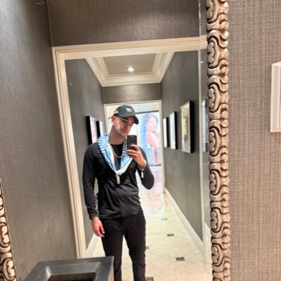 ThatAngelKid's profile picture. BSBA Finance💎 • USMC vet 🇺🇸 •Boxer 🥊 • Options Trader • Long Term Investor *Nothing I post is financial advice* Assume everything I say is a joke