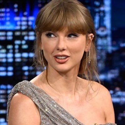 augswtzs's profile picture. ⠀⠀ obsessed w taylor swift and books ͏ ͏ ͏ ͏ ͏ ͏ ͏ ͏ ͏ ͏ ͏ ͏ ͏ ͏ ͏ ͏ ͏͏ ͏ ͏ ͏ ͏
