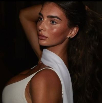 grace_adeg15664's profile picture. 