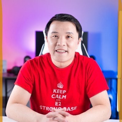 TheVaIueThinker's profile picture. Crypto | Investments | Freedom. Trying to add Value.