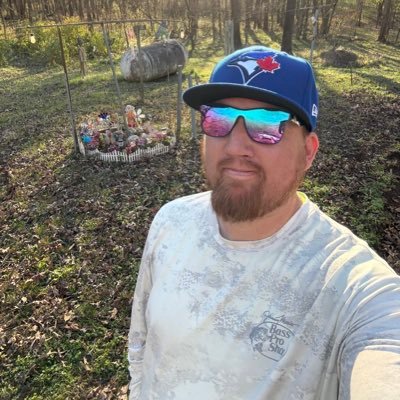 Dustola_1985's profile picture. 