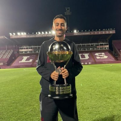 Matias_Sarue's profile picture. Chief Scout en @clublanus. Entrenador. Analista táctico. La historia la escriben los que siempre van por más.