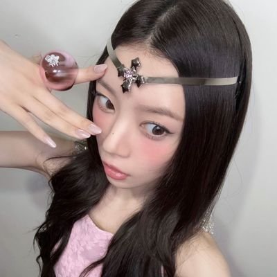 luviwonz's profile picture. 