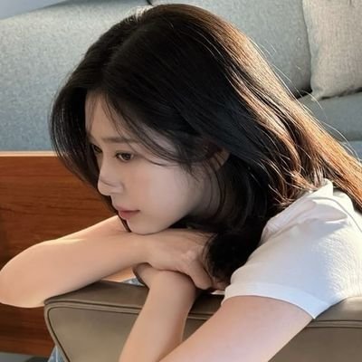 vouwves's profile picture. peonymoon caressed the gloaming ღೃ