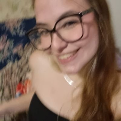 claracalijuri's profile picture. rainha da bobolândia