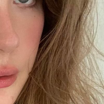 turnedsweet's profile picture. Let the bones of the wolf be gnawed by lambs ♱