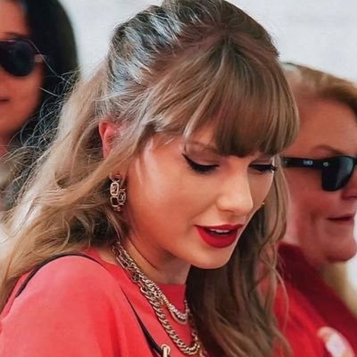 missamaricana's profile picture. #repTourMiami & #TSTheErasTour RJ N2 & SP N1/2/3 | ts x4 🪩