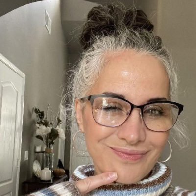 Jennytiffa's profile picture. online manager