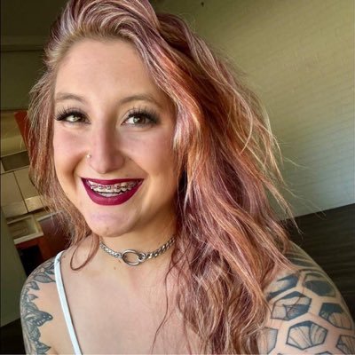 VeromicaVansing's profile picture. Your favorite model🥰🫶💕