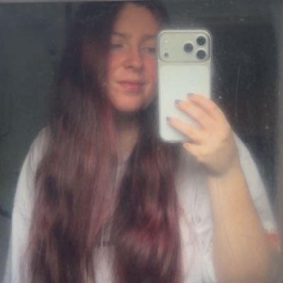 xmisspossessive's profile picture. i love you, don’t you mind, don’t you mind