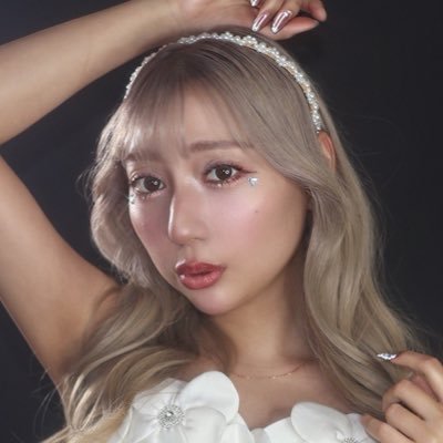 cFloraMiu's profile picture. 〜徒然なるままに しりだし Xに向かひて〜DD推し増し大歓迎！ひと口サイズの #おしりびと 怪談師になりたいグラドル時々コスプレイヤー♡アニメ漫画ゲームお酒猫怪談都市伝説が好き♡センシティブ＠miuflora29お仕事のご依頼や掲載確認、撮ったお写真や衣装リクエスト→DM or miuflora29@gmail.com