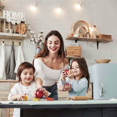 fueledbyhealth's profile picture. Helping the busy parent, student, or employee to be well and to be there for the things that matter most.