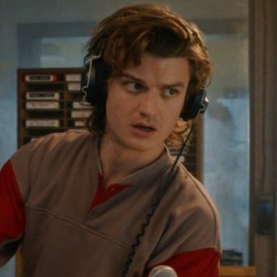 huulking's profile picture. bill skarsgard para siempre