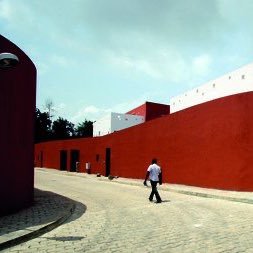 Flinsonne's profile picture. gourmet and good vibes only. fintech.