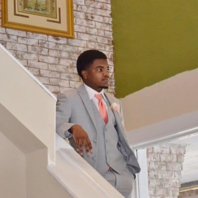 BrianThomasJr's profile picture. anime | manga | poe | politics | not @brianthomas_11