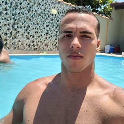 xdemaria_'s profile picture. i don't care