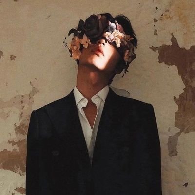 faizanahmxd's profile picture. “Don't be busy, be productive.”