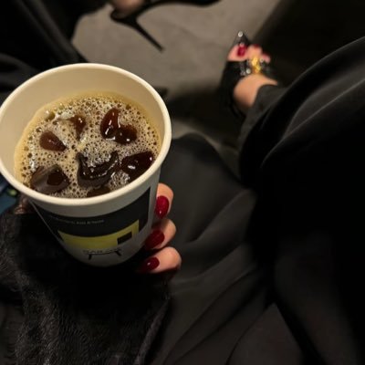 soo1066's profile picture. 𝙞'𝙢 𝙣𝙤𝙩 𝙩𝙝𝙖𝙩 𝙥𝙚𝙧𝙨𝙤𝙣 𝙖𝙣𝙮𝙢𝙤𝙧𝙚 ♡