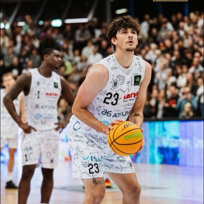 calebzurliene's profile picture. | follower of Christ | pro 🏀 player |