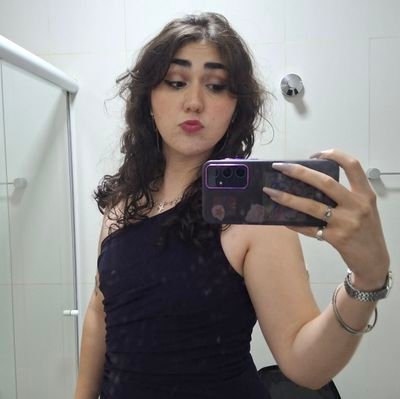 diverpina's profile picture. ☯️🪬🔮🌙