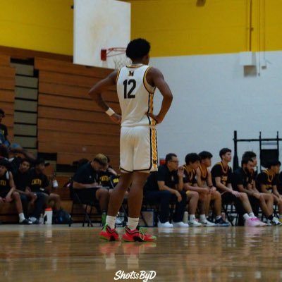 Epontin12's profile picture. 6’0 165 SG| mililani high school |CO2026| GPA 3.8 📲 (808)498-5512 @elijahpontin12@gmail.com