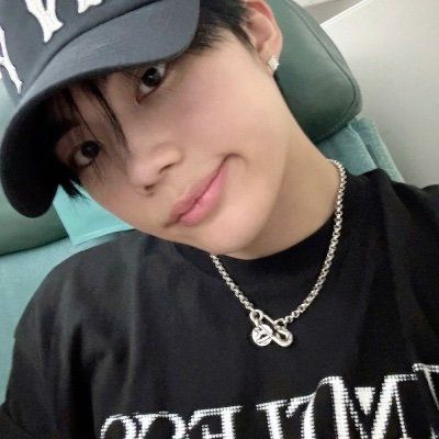 qiqiluvsgonuk's profile picture. 🎐┆Alex   ，  박건욱  —  She/her    ִ ࣪𖤐
˖   ✦  ›  INFP 𓂃 ★ @ geonmaet's 𝗴𝗶𝗿𝗹