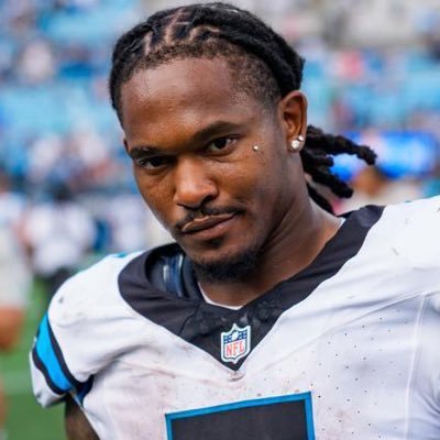 rj_smith_3's profile picture. Other Account Suspended @Cavs @Tarheels @Panthers @Braves @Canes @CharlotteFC @ChicagoSky