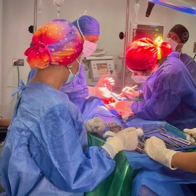 LpzRvyss__'s profile picture. Nurse 🩺| 31 🌕| A notebook to write anything 💜