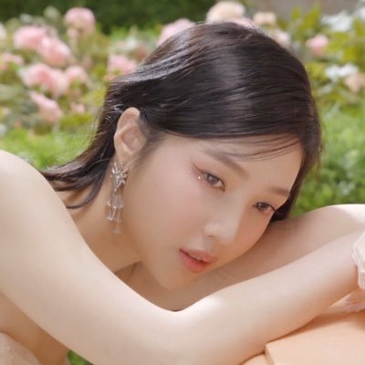 poisonivezz's profile picture. hello @AstraYao_nomics i have grown quite fond of you in the way that i have vague memories of apple picking with you at papas orchard. priv: @Ivyssgarden