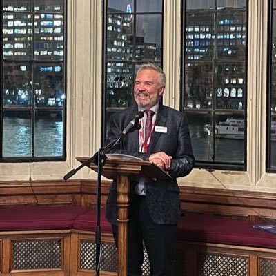PeterWanless's profile picture. Sir Peter was CEO & will forever be Junkyard Golf champion at @NSPCC. Now Chair of @5RightsFound and the President of @SomersetCCC