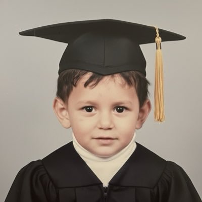 MazeinA1's profile picture. 5th Year Medical Student 🏨✨