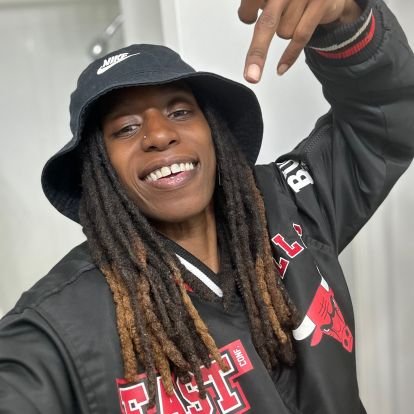 too__different's profile picture. At the end of the day the day gotta end 🤷🏾‍♀️💯  -Glorilla #YaFavCouchCoach ⛹️🏾‍♀️🏈 #LLR🕊

👻:@too.different96